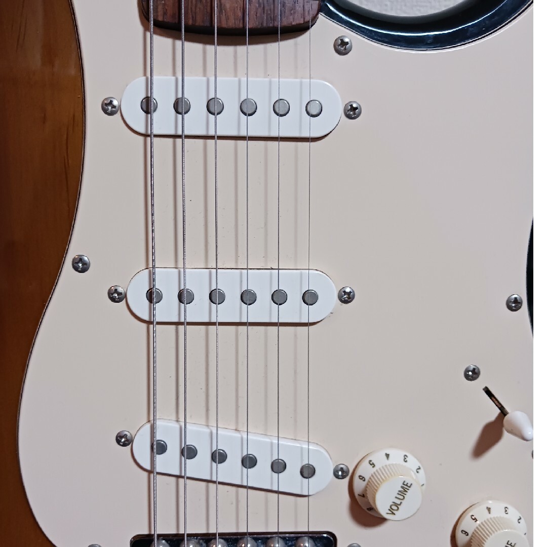 SQUIER(スクワイア)のSquier stratocaster by Fender スクワイヤー 楽器のギター(エレキギター)の商品写真