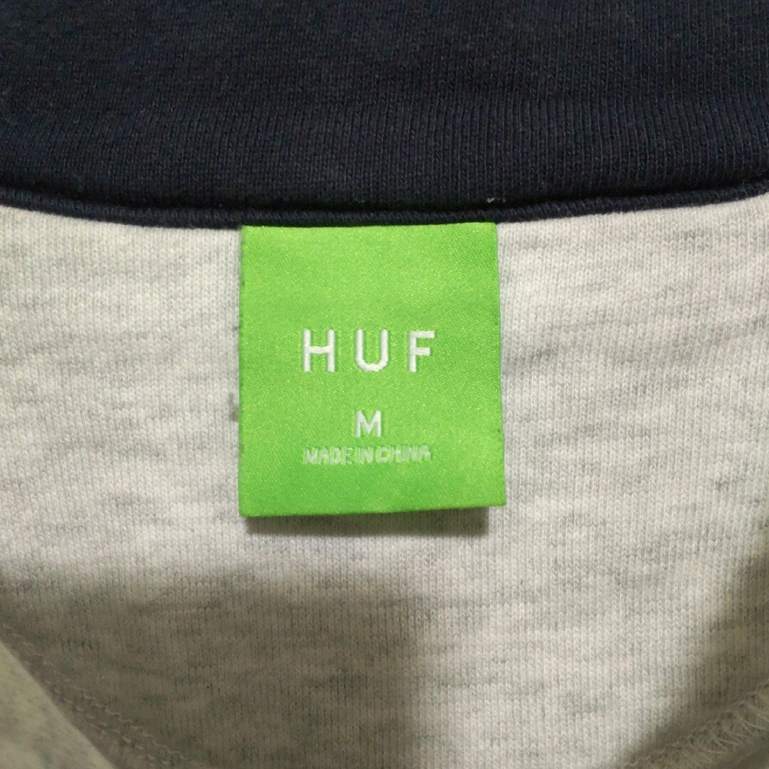 HUF(ハフ)のHUF ハフ 長袖 スウェット M グレー 刺繍 ハーフジップ HUF FORE メンズのトップス(スウェット)の商品写真