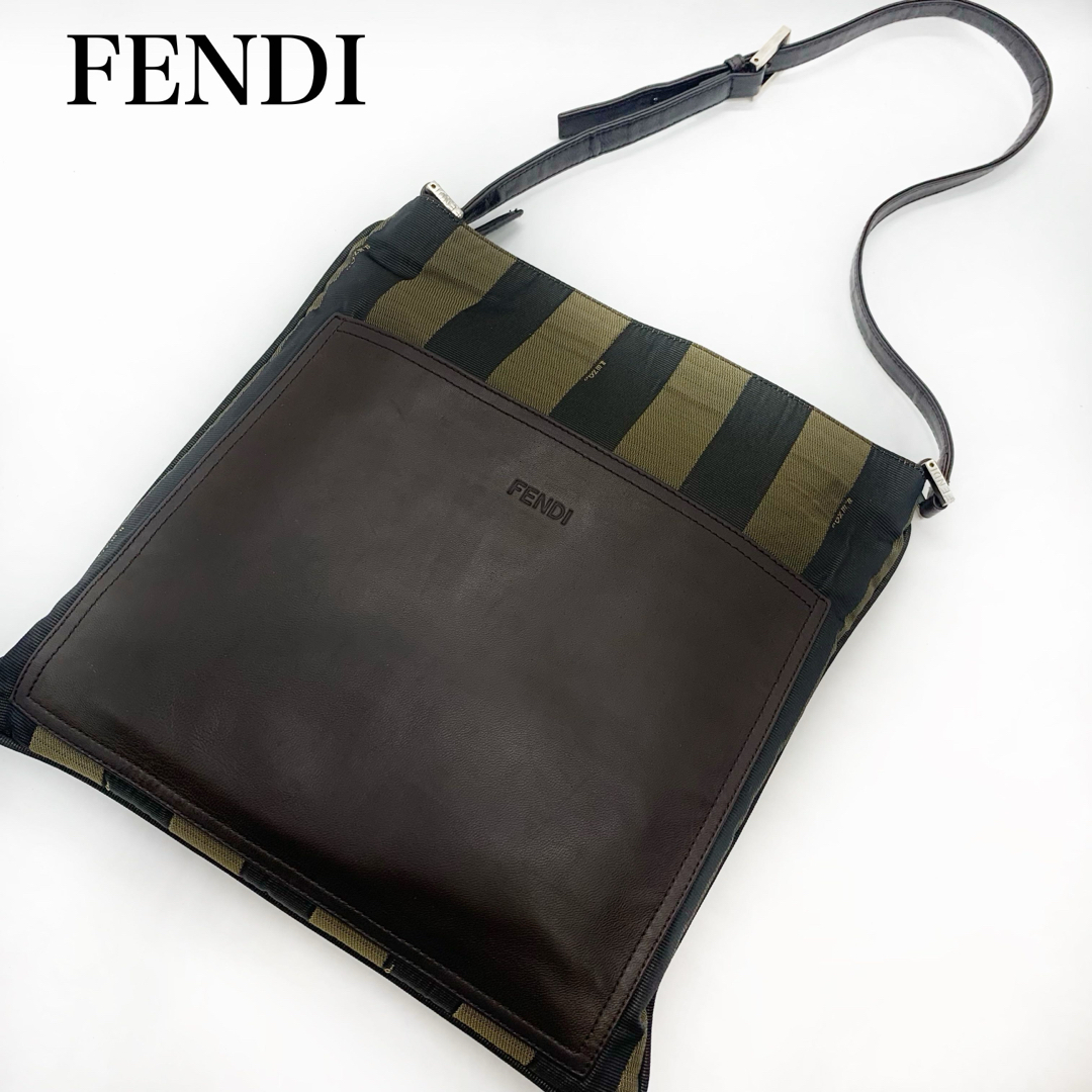 FENDI(フェンディ)の美品✨FENDI フェンディ　異素材MIX ショルダーバッグ　ペカン柄 レディースのバッグ(ショルダーバッグ)の商品写真