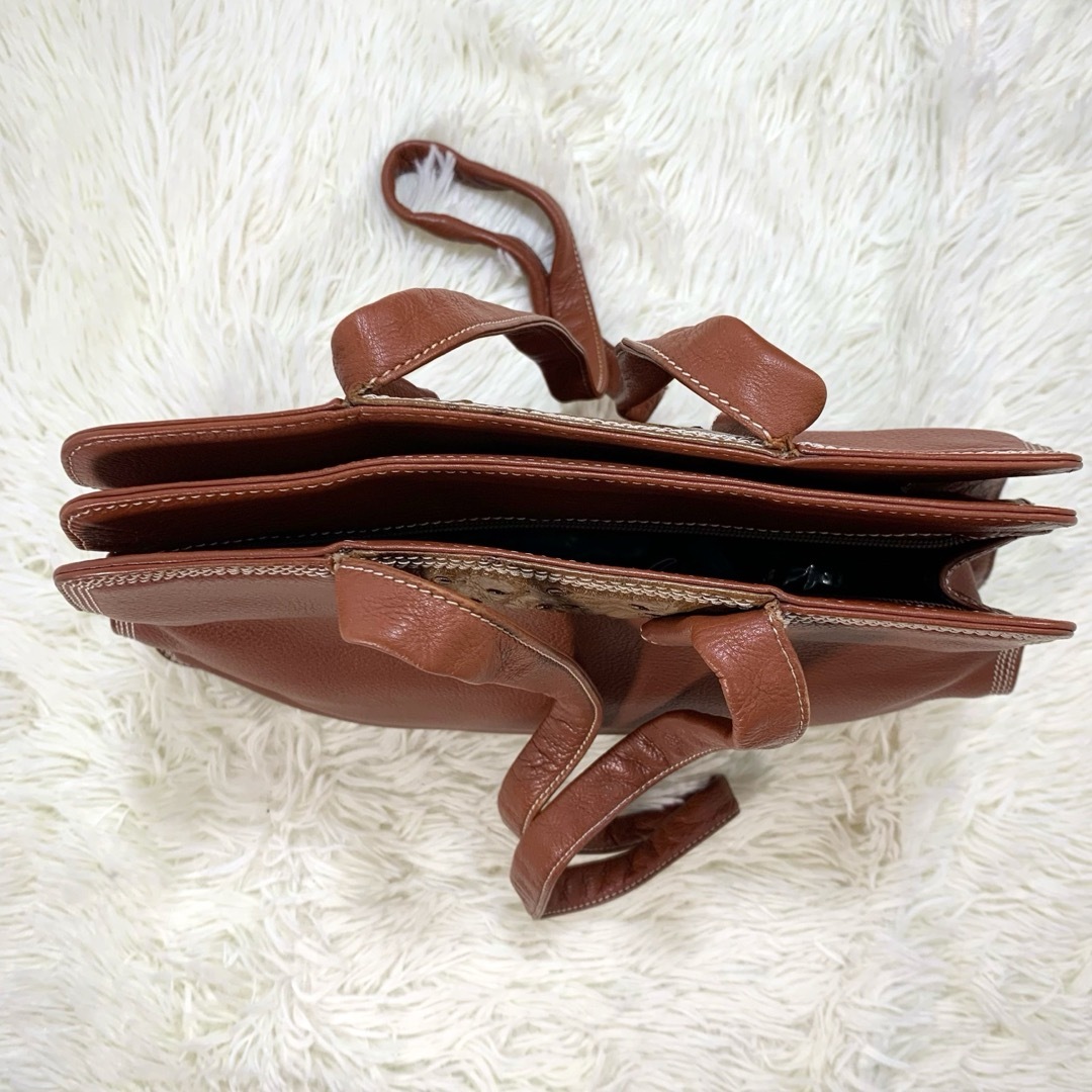 LOEWE(ロエベ)の美品✨LOEWE ロエベ　ショルダーバッグ　トートバッグ　ロゴ型押し　異素材 レディースのバッグ(ショルダーバッグ)の商品写真
