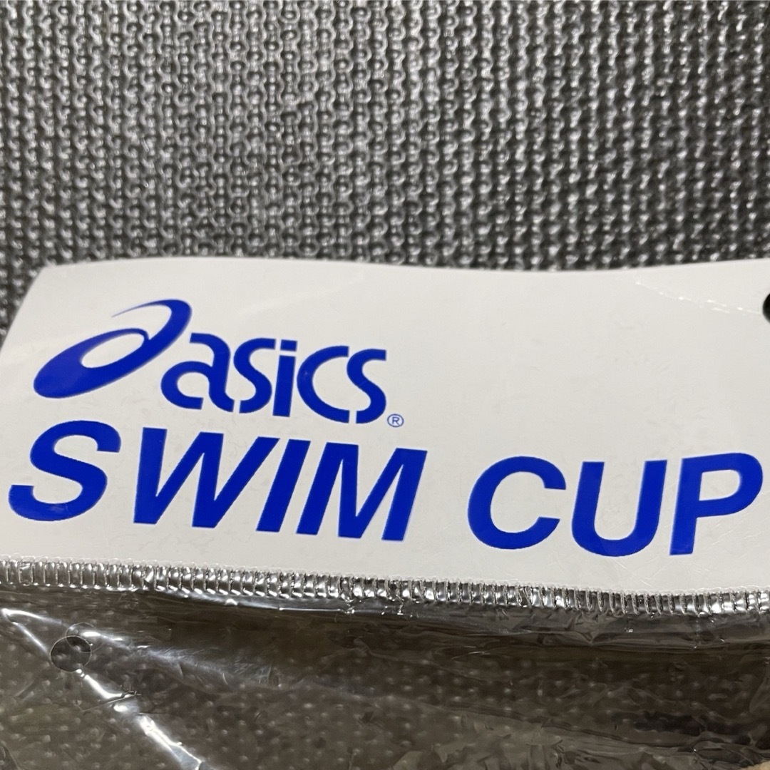 asics(アシックス)のスイムカップ　アシックス　M  ベージュ(引っ掛けタイプ) レディースの水着/浴衣(水着)の商品写真