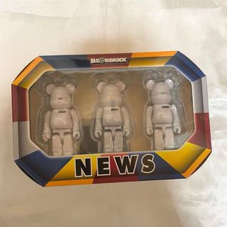 ベアブリック(BE@RBRICK)のNEWS 20周年記念BE@RBRICK SET(アイドルグッズ)