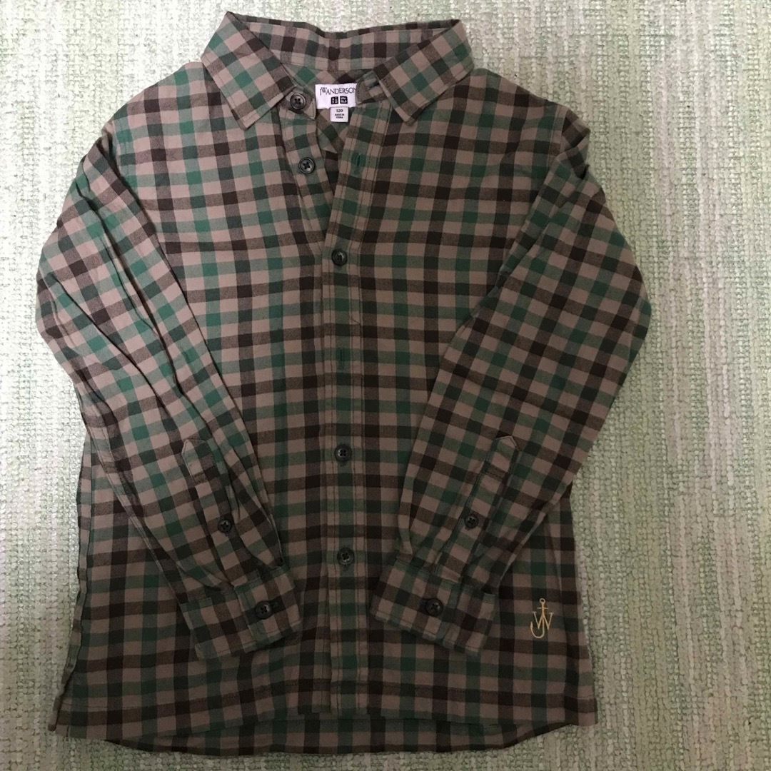 UNIQLO(ユニクロ)のユニクロ×JW ANDERSON 長袖シャツと半袖Tシャツ2枚セット120 キッズ/ベビー/マタニティのキッズ服男の子用(90cm~)(その他)の商品写真