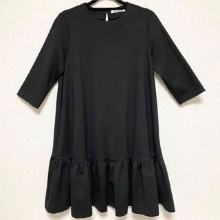 スナイデル(SNIDEL)のSNIDEL スナイデル フリル ミニ ワンピース ブラック 美品(ミニワンピース)