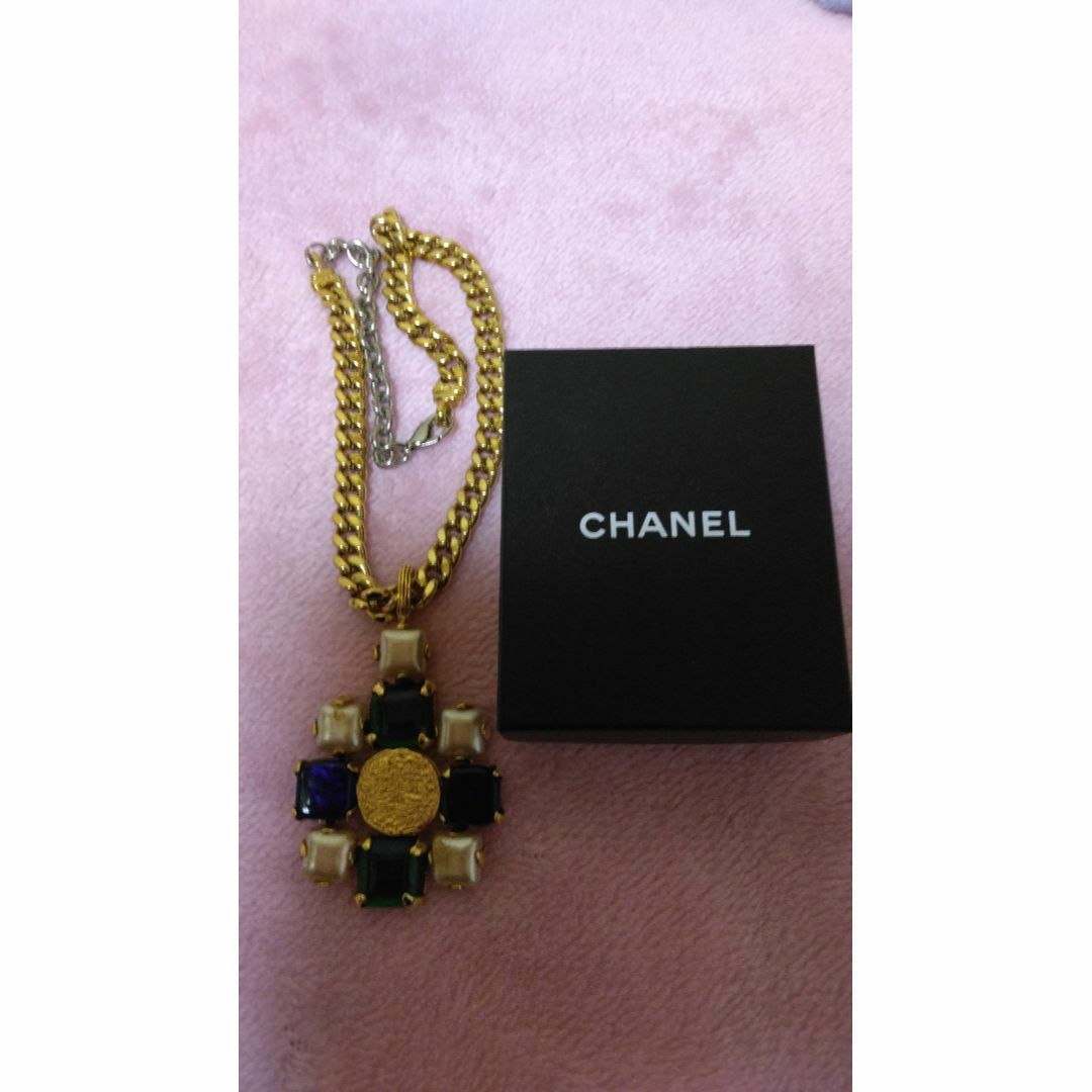 CHANEL(シャネル)のシャネルの大ぶりネックレス レディースのアクセサリー(ネックレス)の商品写真