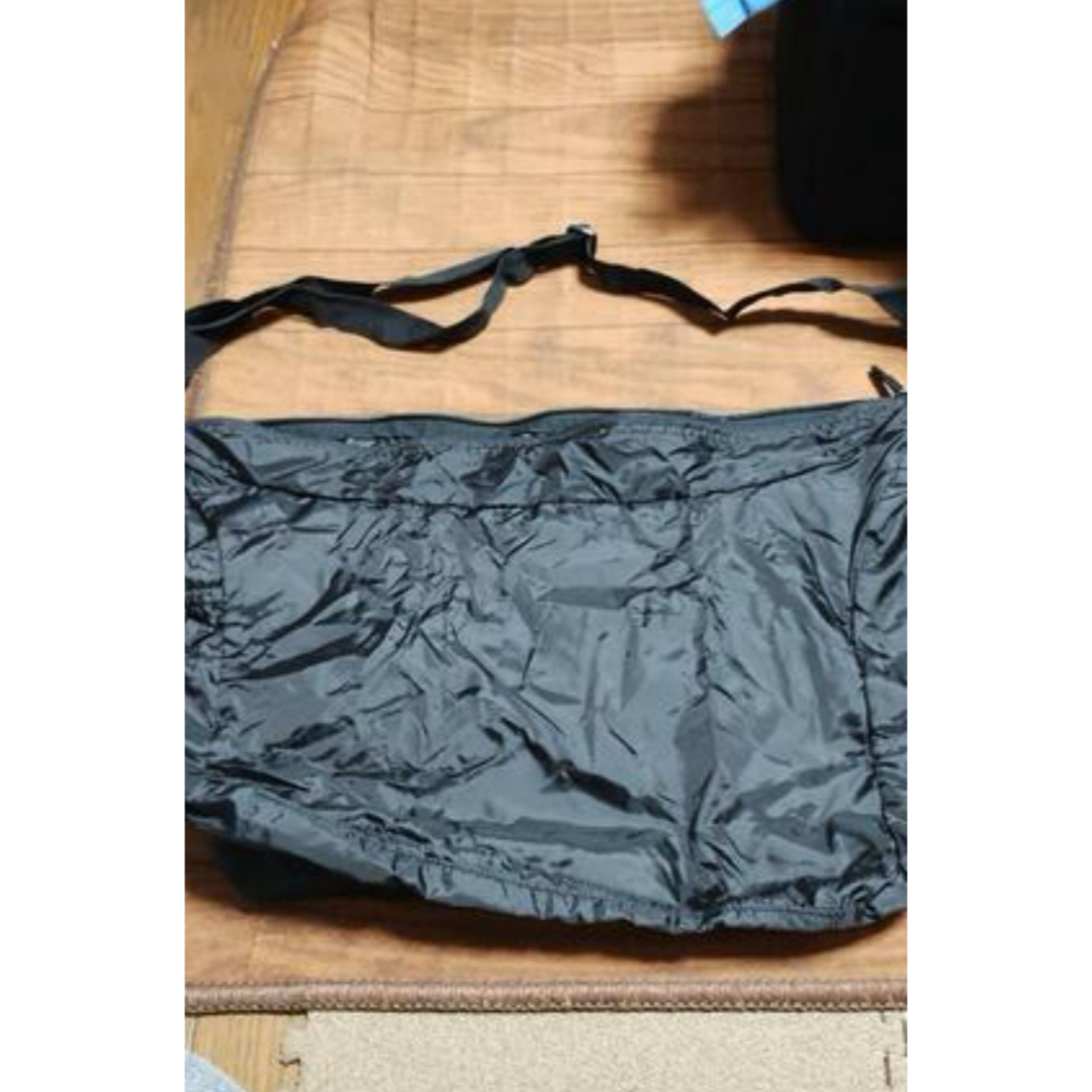 GU(ジーユー)の無印良品 たためる撥水ショルダーバッグ メンズのバッグ(エコバッグ)の商品写真