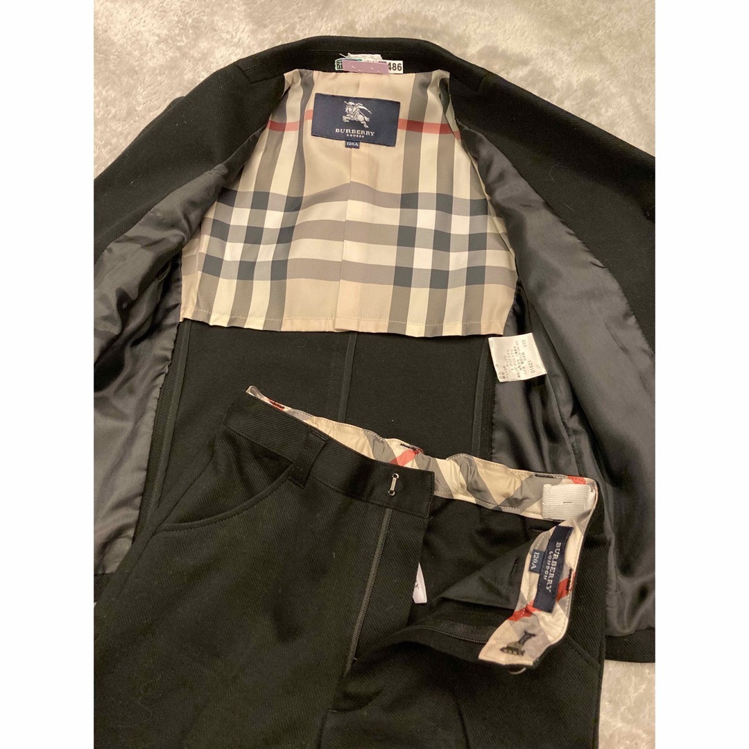 BURBERRY(バーバリー)のバーバリースーツ4点セット　120cm 男の子 キッズ/ベビー/マタニティのキッズ服男の子用(90cm~)(ドレス/フォーマル)の商品写真