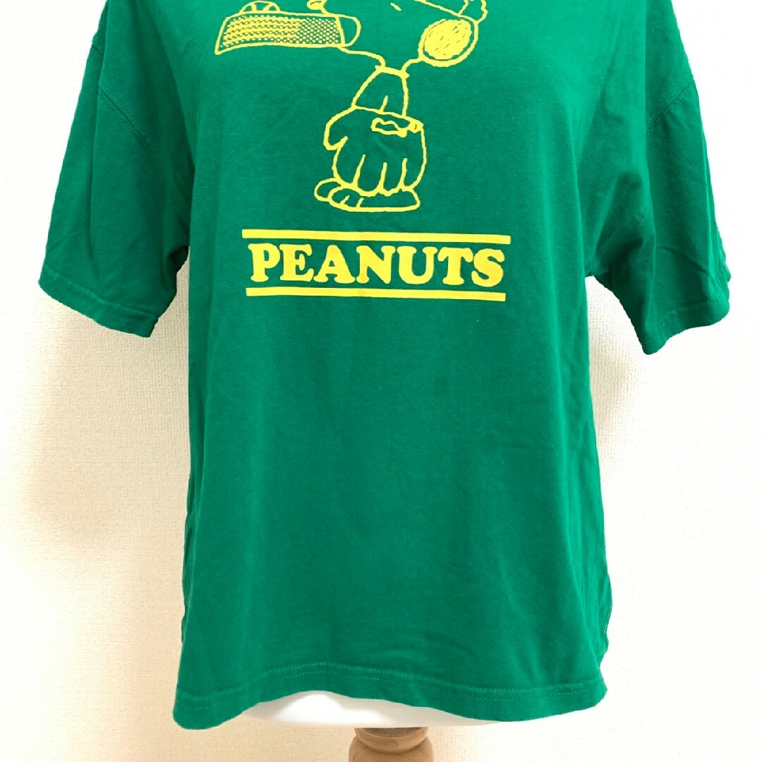 PEANUTS(ピーナッツ)のピーナッツ　半袖カットソー　L　グリーン　イエロー　スヌーピー　綿100% レディースのトップス(Tシャツ(半袖/袖なし))の商品写真