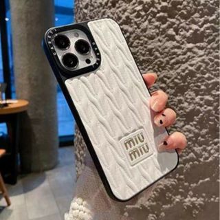 miumiu iPhoneケース　iPhone13/14　ホワイト(iPhoneケース)