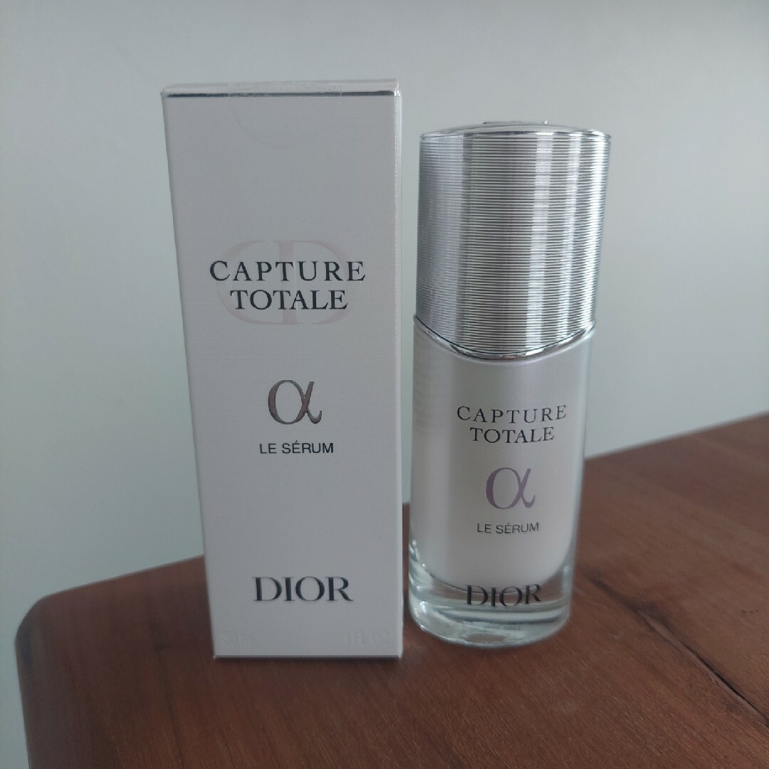 Dior(ディオール)のDior ディオールカプチュール ル セラム 30ml コスメ/美容のスキンケア/基礎化粧品(美容液)の商品写真