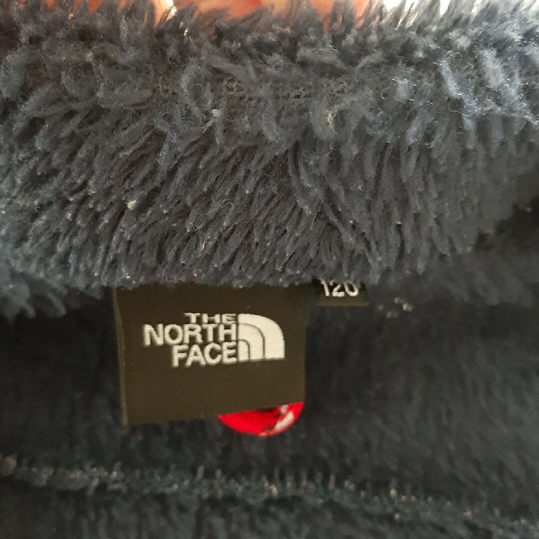 THE NORTH FACE(ザノースフェイス)のノースフェイス　キッズアウター　ネイビー キッズ/ベビー/マタニティのキッズ服男の子用(90cm~)(ジャケット/上着)の商品写真