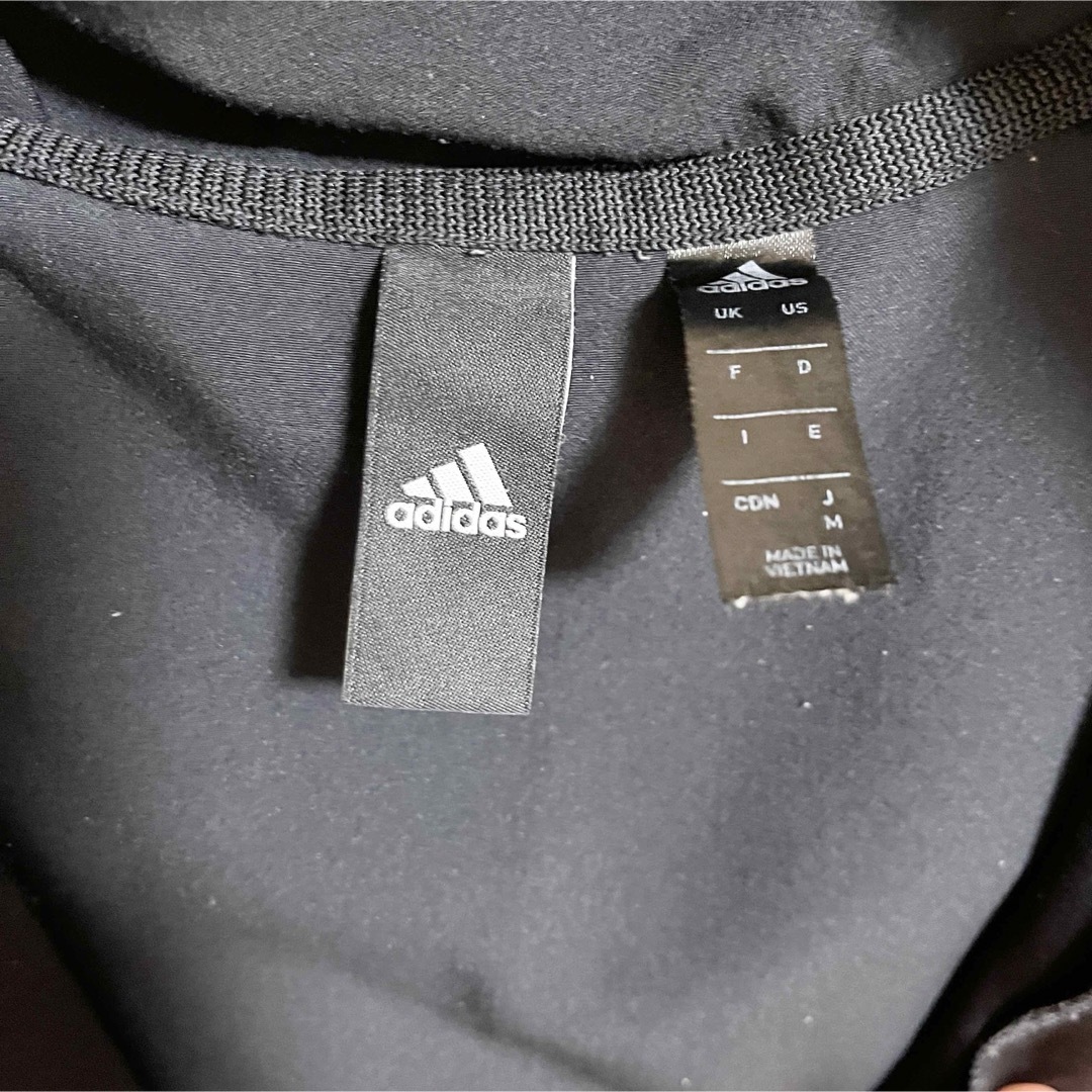 adidas(アディダス)のadidas アディダス　ジャケット　Mサイズ メンズのジャケット/アウター(ナイロンジャケット)の商品写真