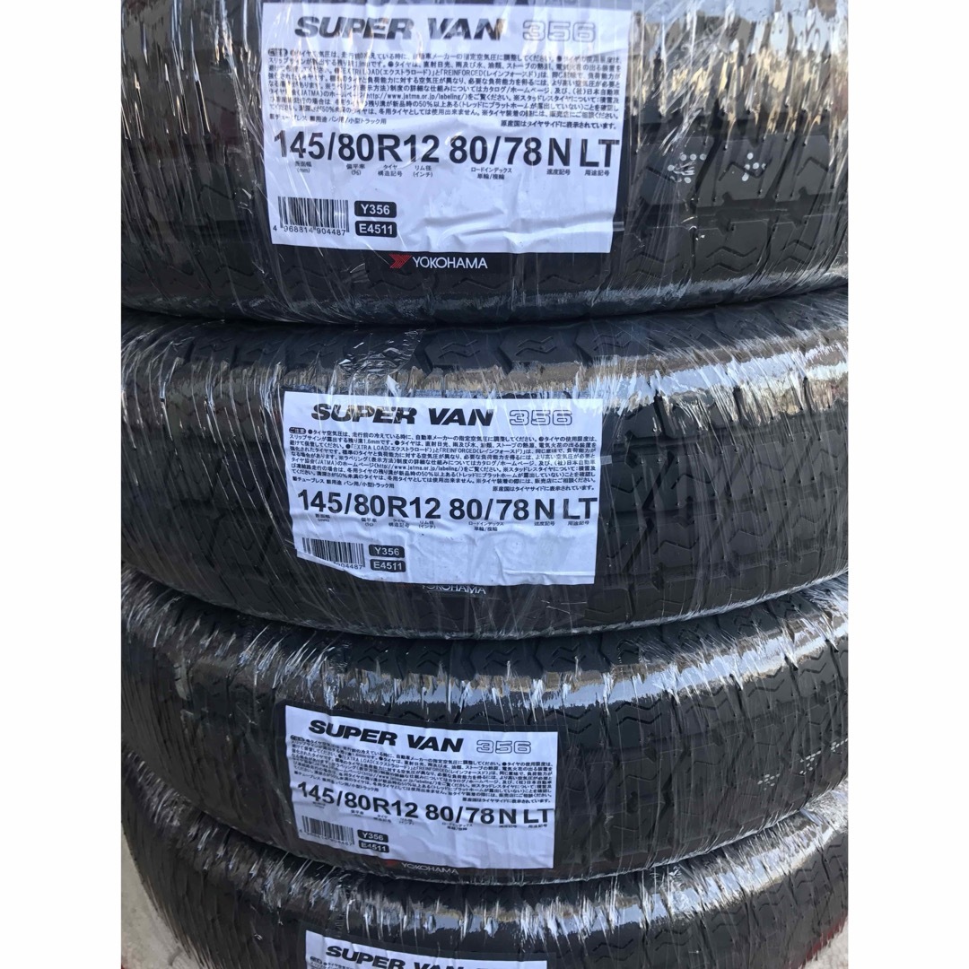 ヨコハマ(ヨコハマ)の送料込み！145/80R12 80/78NヨコハマタイヤY356新品23年製4本 自動車/バイクの自動車(タイヤ)の商品写真