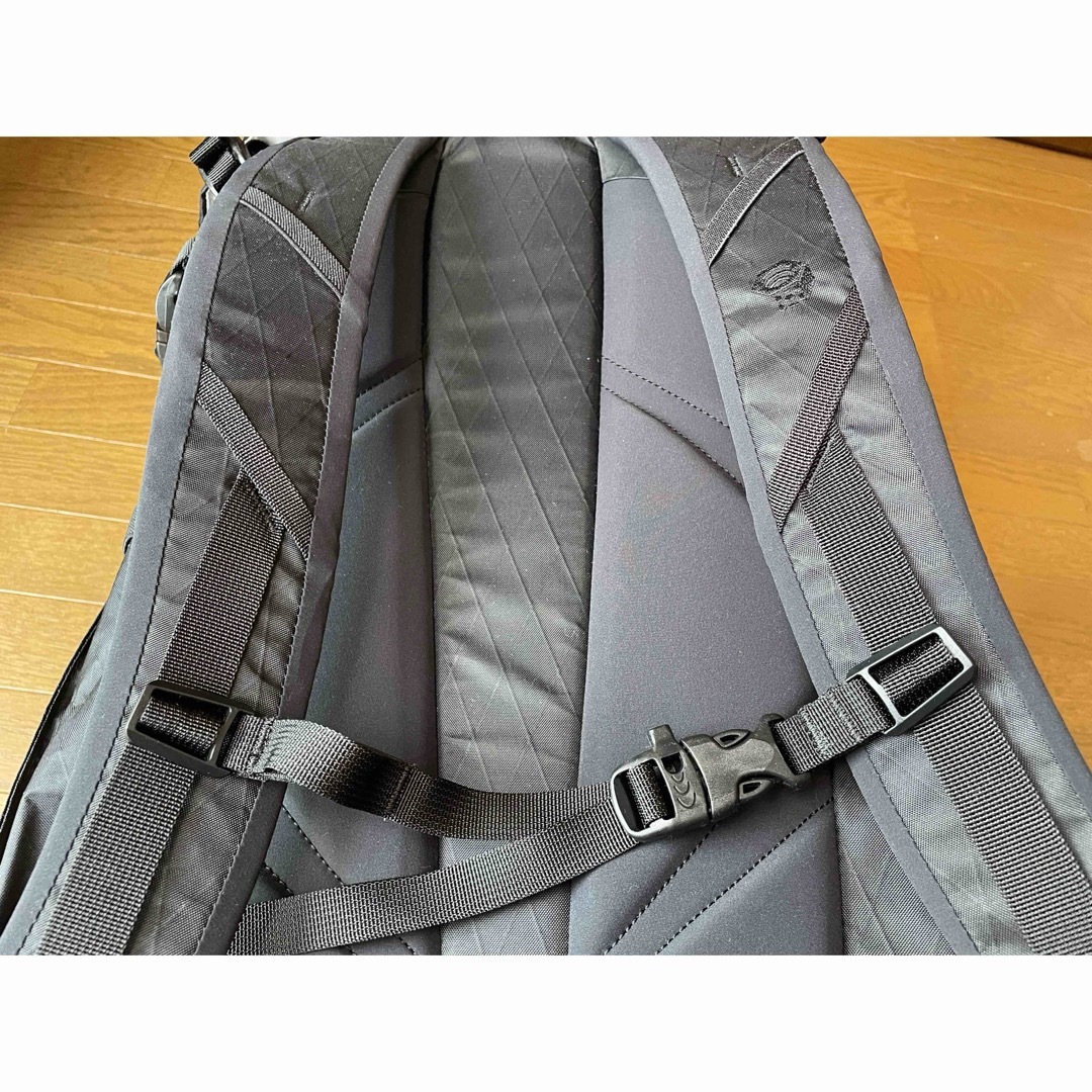 MOUNTAIN HARDWEAR(マウンテンハードウェア)のマウンテンハードウェアスクランブラー 35 S/Mサイズ スポーツ/アウトドアのアウトドア(登山用品)の商品写真