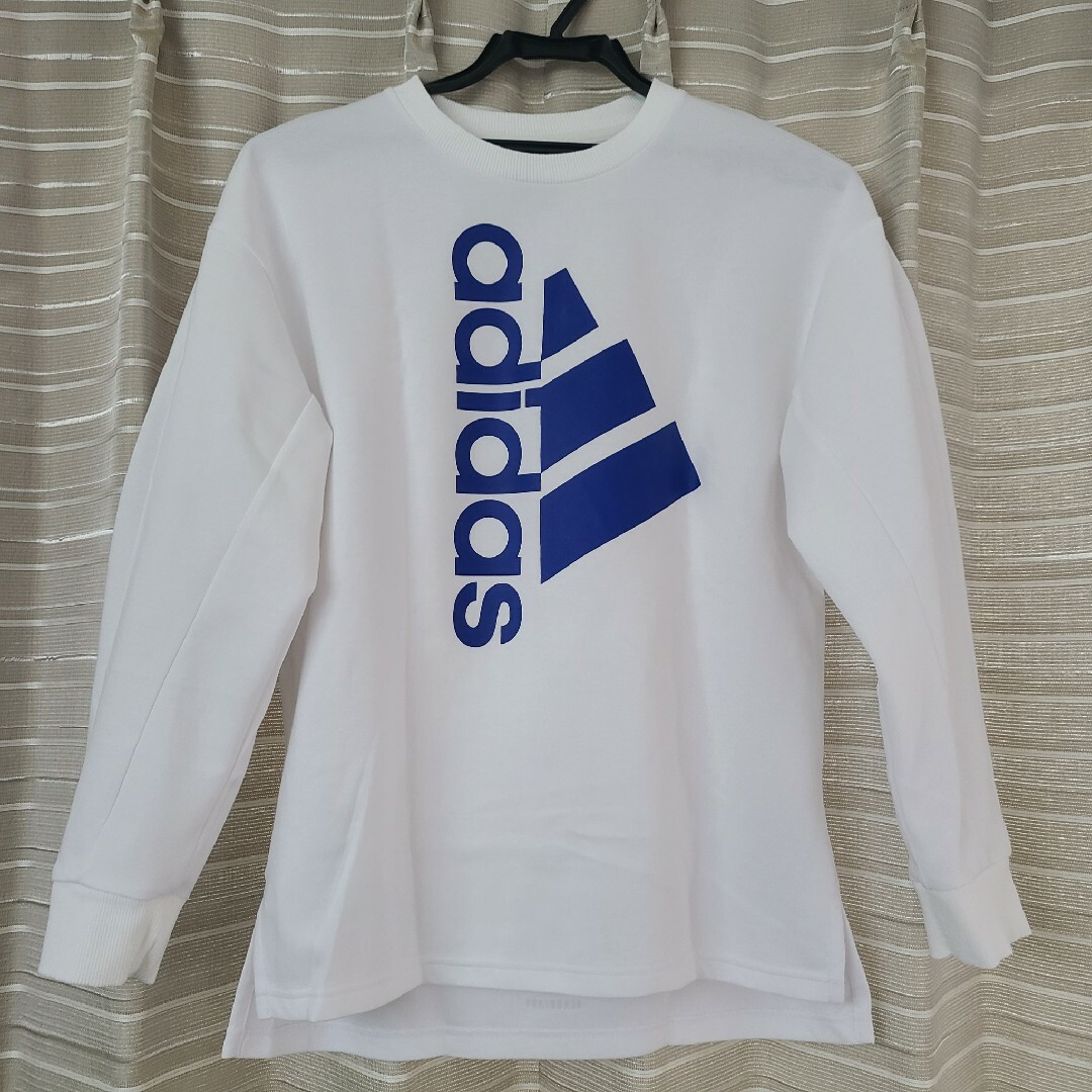 adidas(アディダス)のadidas　ロンT　長袖　美品 キッズ/ベビー/マタニティのキッズ服男の子用(90cm~)(Tシャツ/カットソー)の商品写真