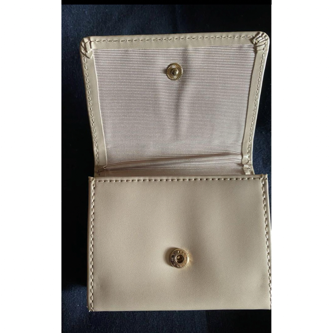 JEANASIS(ジーナシス)の新品　JEANASIS  ジーナシス　ミニ財布　三つ折り財布　パールピンク レディースのファッション小物(財布)の商品写真