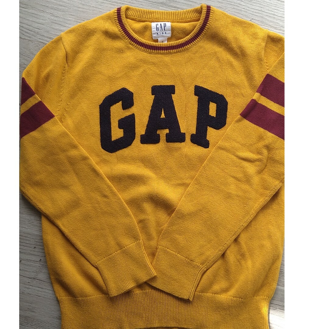 GAP(ギャップ)のGAP130トップス キッズ/ベビー/マタニティのキッズ服女の子用(90cm~)(Tシャツ/カットソー)の商品写真