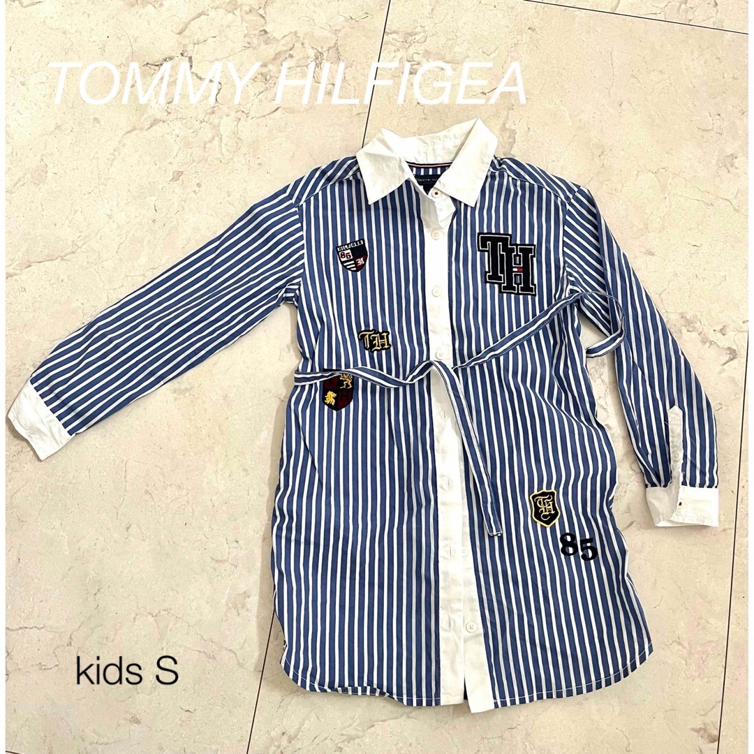 TOMMY HILFIGER(トミーヒルフィガー)のTOMMY FILFIGER kids ワンピース　アウター キッズ/ベビー/マタニティのキッズ服女の子用(90cm~)(ワンピース)の商品写真