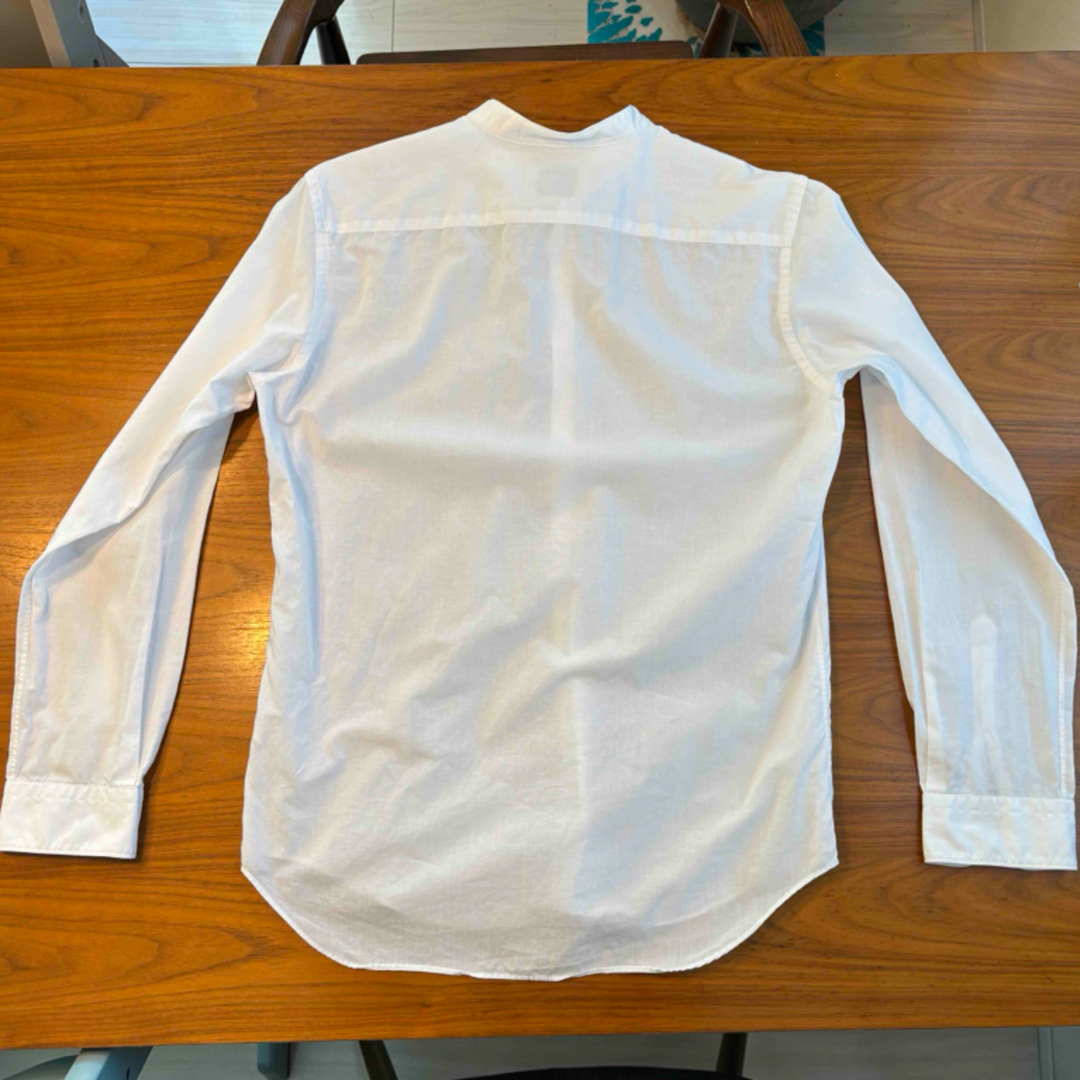 EDIFICE(エディフィス)のYuki様  EDIFICE エディフィス　ノーカラーシャツ　白 メンズのトップス(シャツ)の商品写真