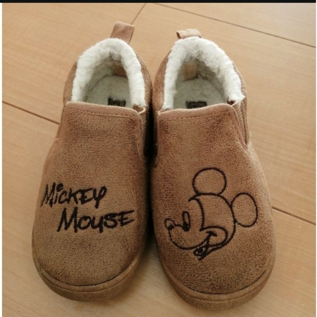 キッズ　ミッキーマウス　スエード調　ボア　靴　15cm キッズ/ベビー/マタニティのキッズ靴/シューズ(15cm~)(スニーカー)の商品写真
