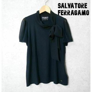 サルヴァトーレフェラガモ(Salvatore Ferragamo)の美品 Salvatore Ferragamo ガンチーニ リボン 半袖 Tシャツ(シャツ/ブラウス(半袖/袖なし))