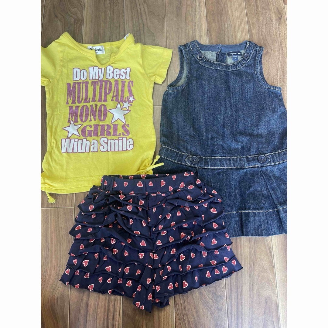 babyGAP(ベビーギャップ)の90サイズ　GAP デニムワンピース　半ズボン　ショートパンツ　半袖Tシャツ キッズ/ベビー/マタニティのキッズ服女の子用(90cm~)(ワンピース)の商品写真