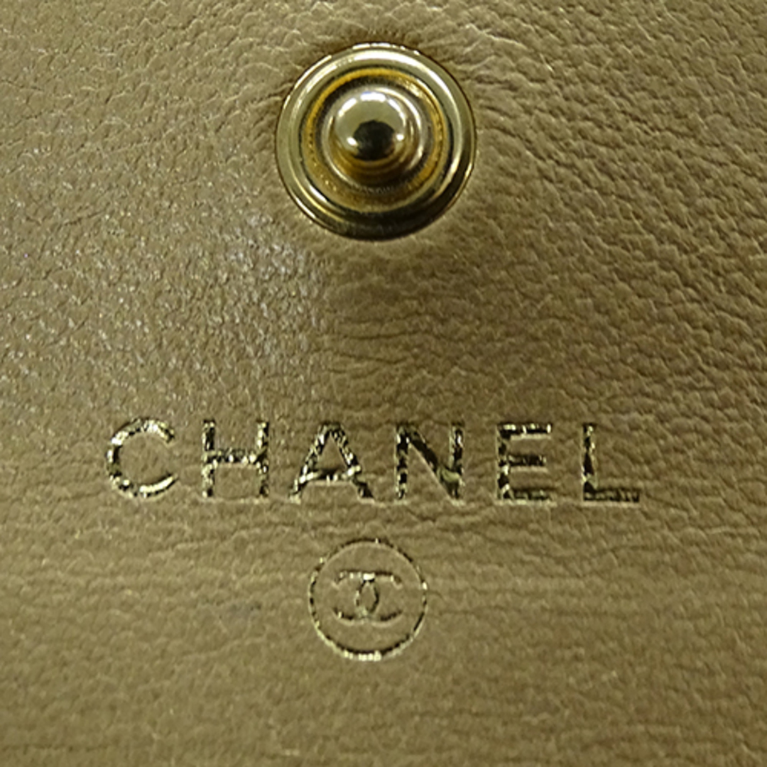 CHANEL(シャネル)のシャネル CHANEL カードケース レディース ブランド 名刺入れ ラムスキン マトラッセ ゴールド ゴールド金具 ココマーク コンパクト 【中古】 レディースのファッション小物(パスケース/IDカードホルダー)の商品写真