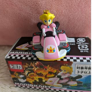 タカラトミー(Takara Tomy)のユニバ限定　トミカ　ピーチ姫　マリオカート　ニンテンドーワールド　USJ(ミニカー)