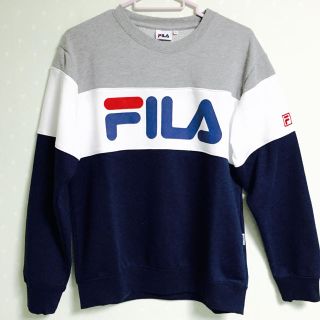 フィラ(FILA)の限定1着‼️✨FILA 切替 トレーナー グレー(トレーナー/スウェット)