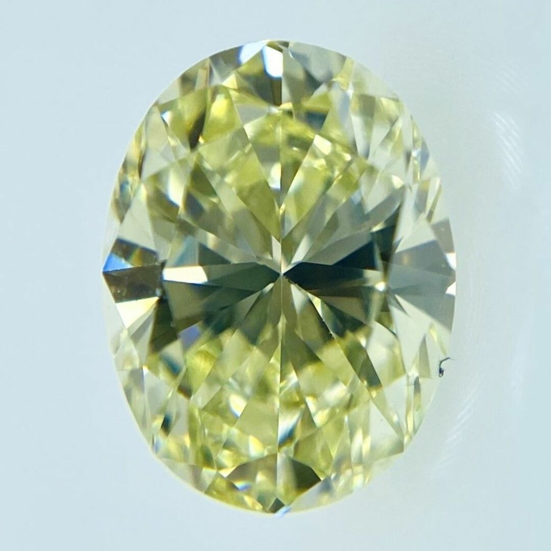 FANCY LIGHT YELLOW 0.920ct OV/RT2647/CGL レディースのアクセサリー(その他)の商品写真