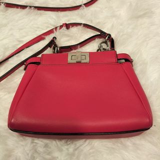 フェンディ(FENDI)の✨美品✨ フェンディ ピーカブー マイクロ ミニ 8M0355 2WAY(ショルダーバッグ)