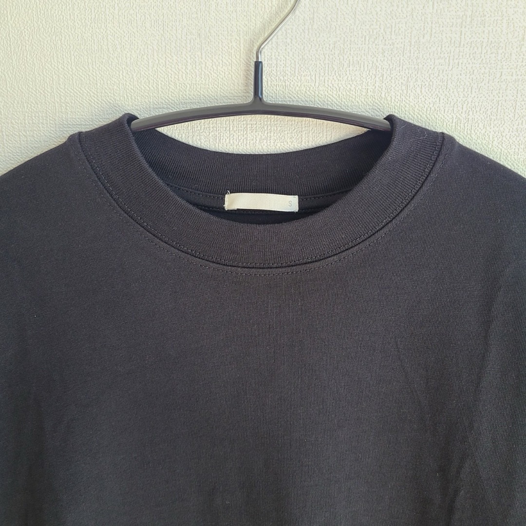 GU(ジーユー)のロングスリーブT 　ロンT　スリット コットン 綿100％　レディース　  レディースのトップス(Tシャツ(長袖/七分))の商品写真