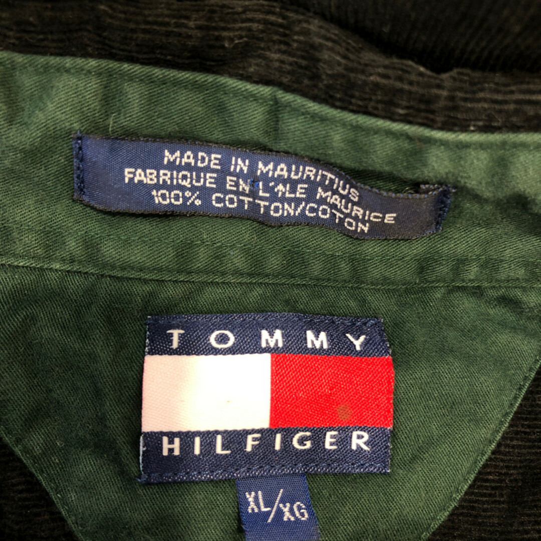 TOMMY HILFIGER(トミーヒルフィガー)の90年代 TOMMY HILFIGER トミーヒルフィガー ボタンダウン コーデュロイシャツ ワンポイントロゴ ブラック (メンズ XL) 中古 古着 Q1227 メンズのトップス(シャツ)の商品写真