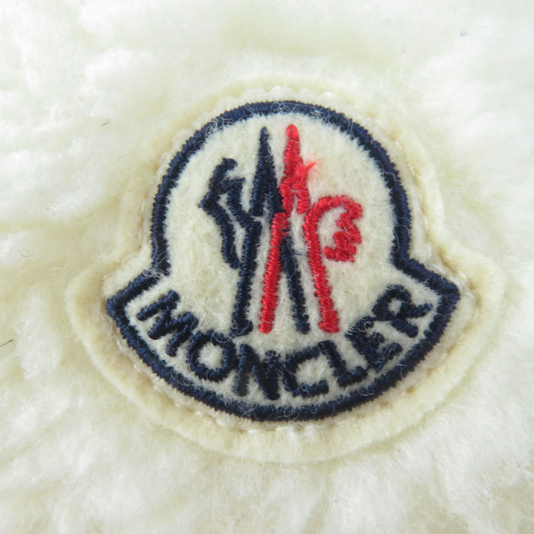 MONCLER(モンクレール)の極美品☆MONCLER モンクレール 2022年製 CHARAMILLON ロゴワッペン・フード付 ボアダウンコート ホワイト 0 ハンガー付き 正規品 レディース レディースのジャケット/アウター(ダウンコート)の商品写真