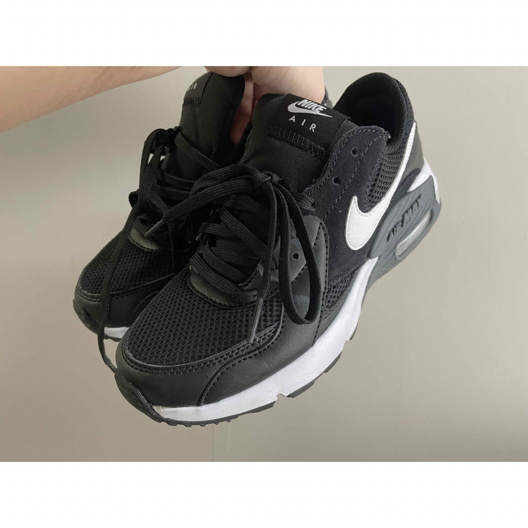 NIKE(ナイキ)のNIKE AIRMAX レディース　スニーカー　23.5㎝ レディースの靴/シューズ(スニーカー)の商品写真