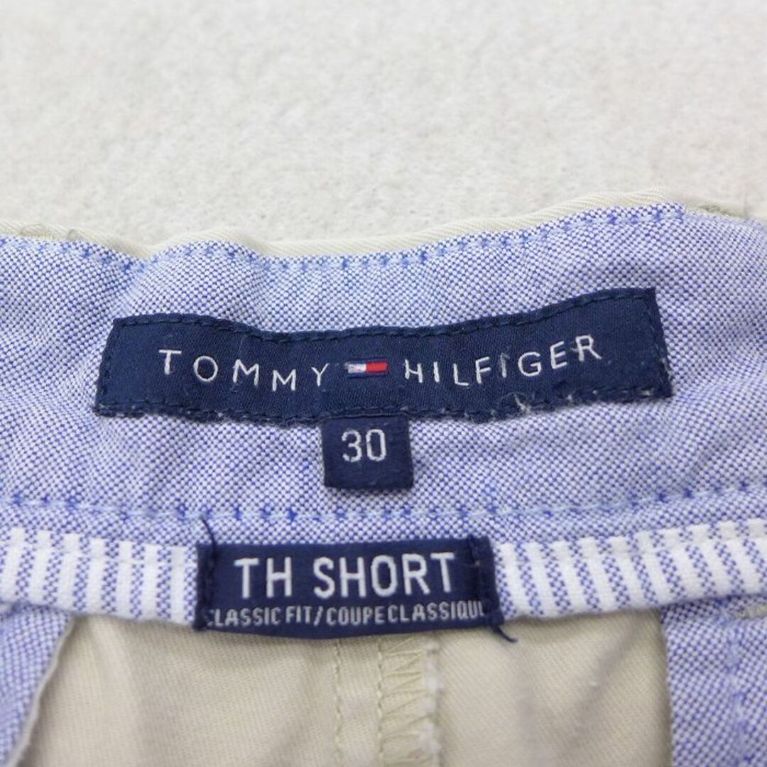 TOMMY HILFIGER(トミーヒルフィガー)のW29★古着 トミーヒルフィガー TOMMY HILFIGER ブランド ショート チノ パンツ ショーツ チノパン メンズ ワンポイントロゴ コットン ベージュ カーキ 21jul27 中古 ボトムス 短パン ショーパン メンズのパンツ(ワークパンツ/カーゴパンツ)の商品写真