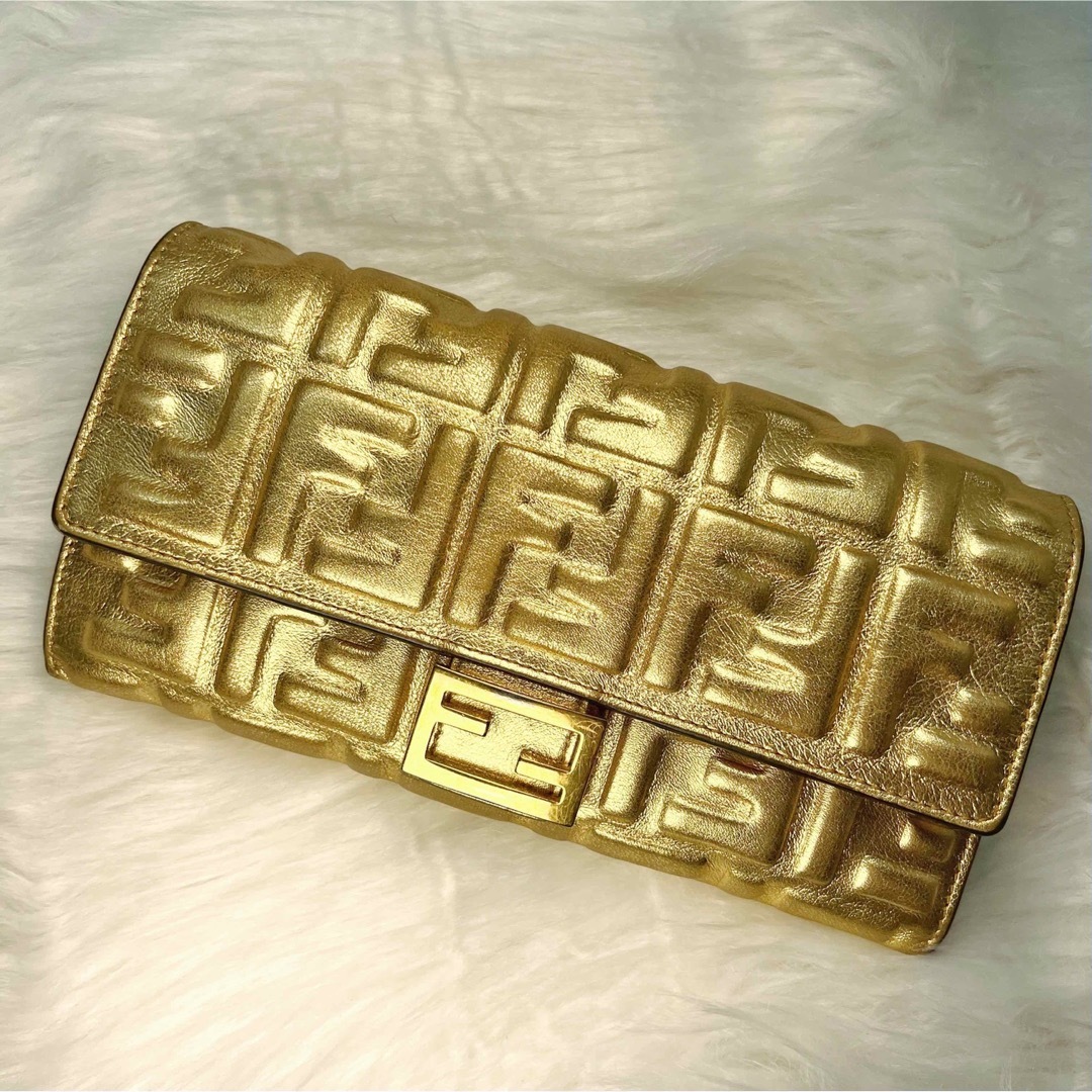 FENDI(フェンディ)の極美品 フェンディ コンチネンタル 長財布 ゴールド ナッパレザー フラップ レディースのファッション小物(財布)の商品写真
