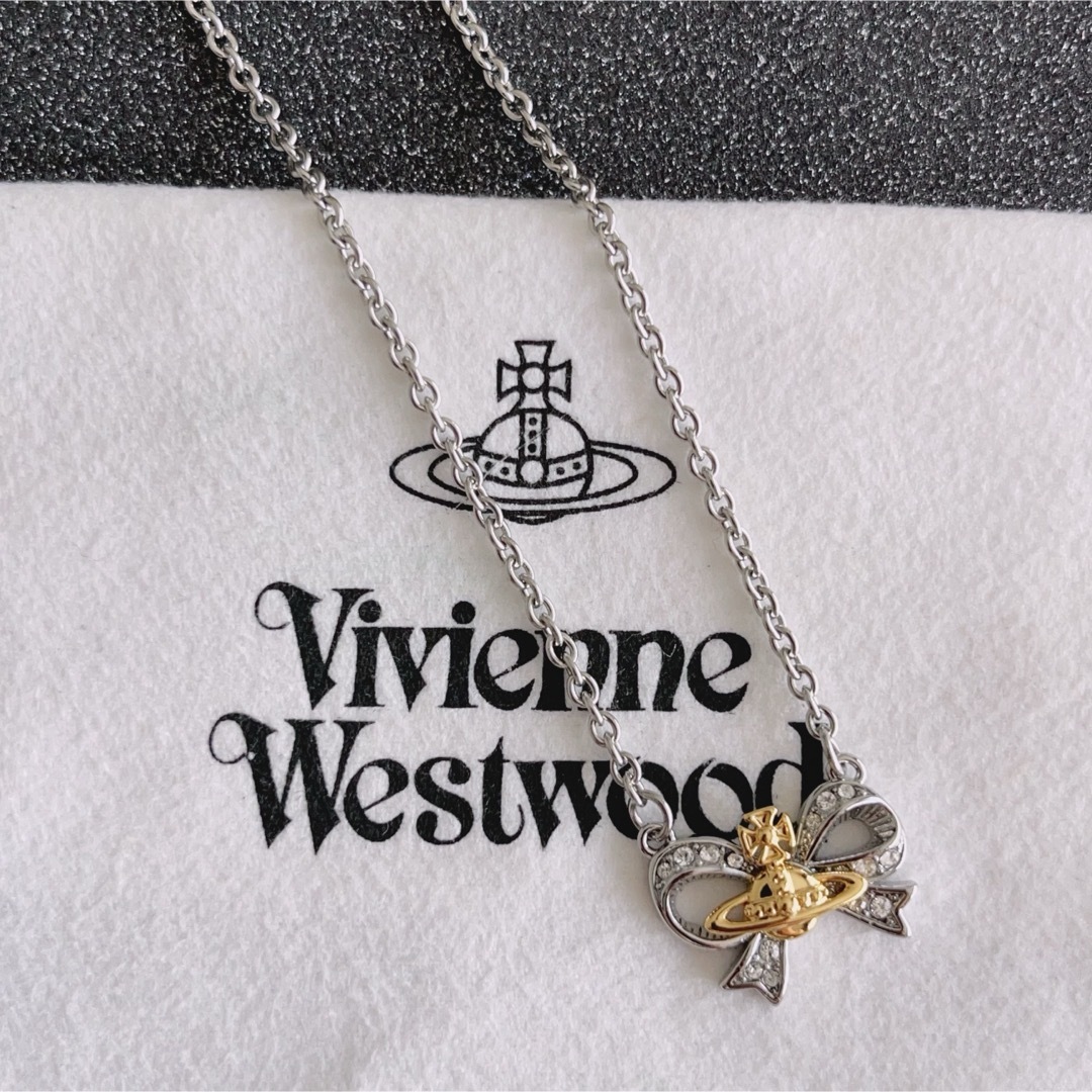 Vivienne Westwood(ヴィヴィアンウエストウッド)のヴィヴィアンウエストウッド リボン オーブ ネックレス レディースのアクセサリー(ネックレス)の商品写真