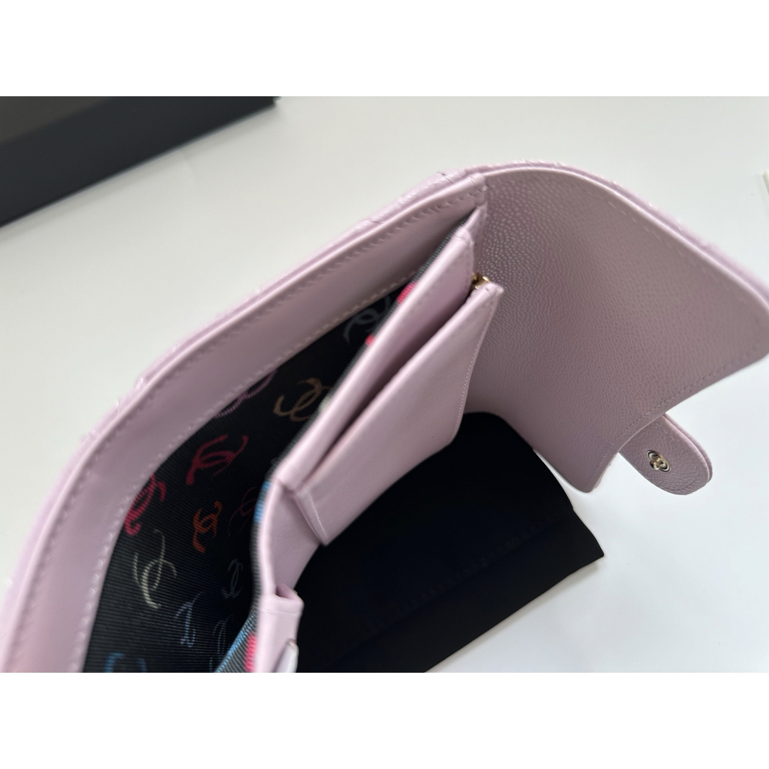 CHANEL(シャネル)の新品　CHANEL  クラシック　ミディアムウォレット　財布　24S新作 レディースのファッション小物(財布)の商品写真