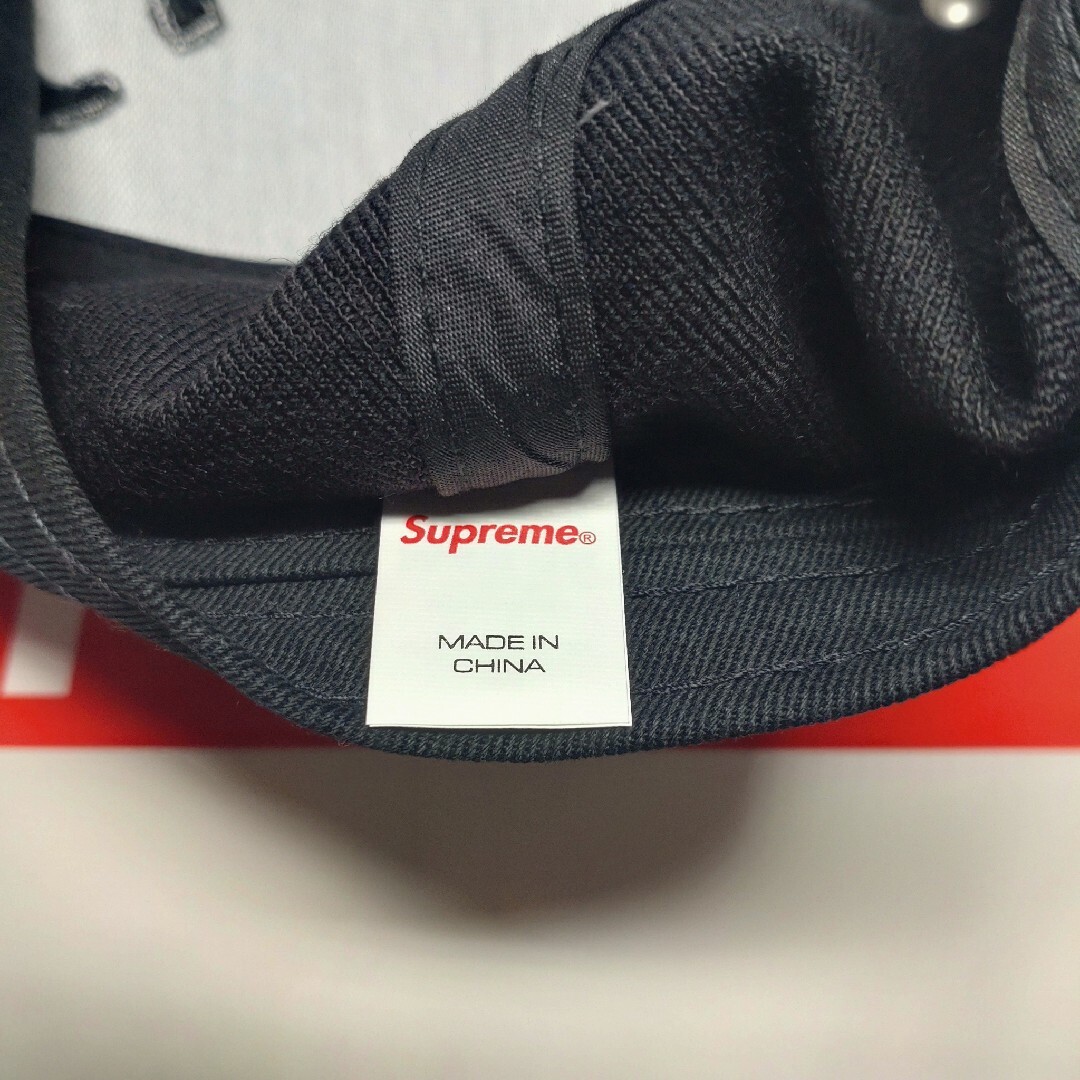 Supreme(シュプリーム)のシュプリーム Supreme Arabic Logo 5-Panel メンズの帽子(キャップ)の商品写真