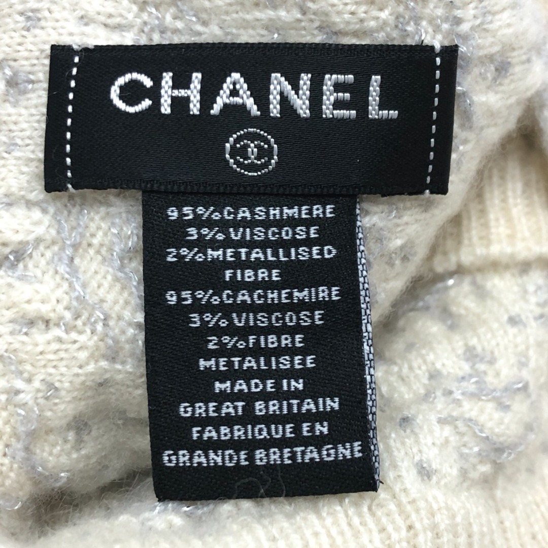 CHANEL(シャネル)のシャネル CHANEL CC ココマーク 18A ラメ 大判 マフラー カシミヤ アイボリー系 レディースのファッション小物(マフラー/ショール)の商品写真