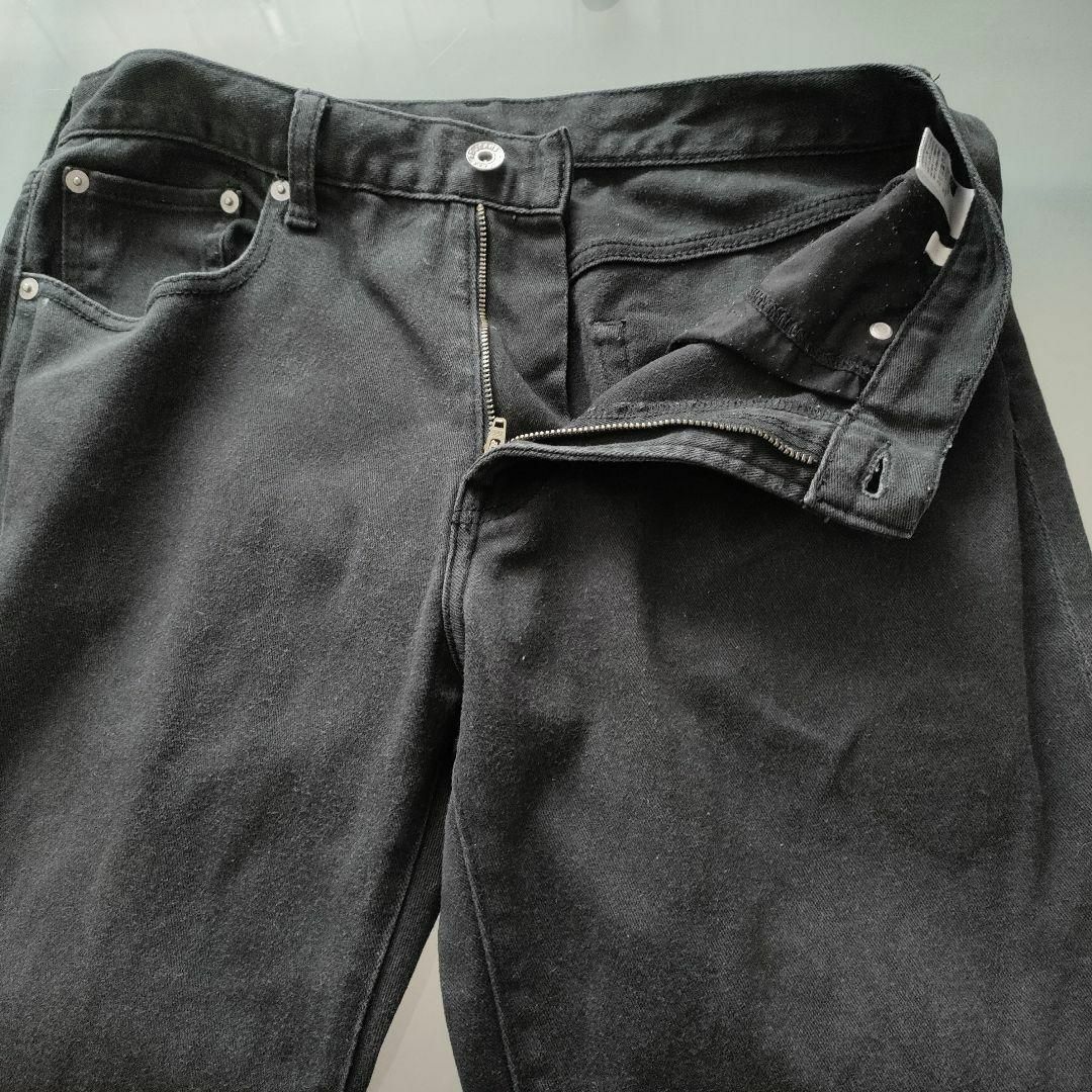 GU(ジーユー)のGU ジーユー  ストレッチカラー  スリムパンツ　黒　31 メンズのパンツ(その他)の商品写真