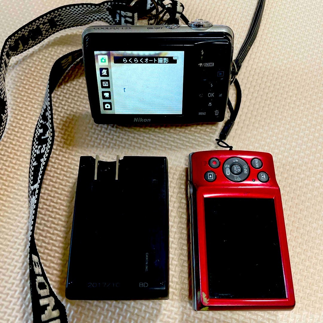 デジカメ2種セット スマホ/家電/カメラのカメラ(コンパクトデジタルカメラ)の商品写真