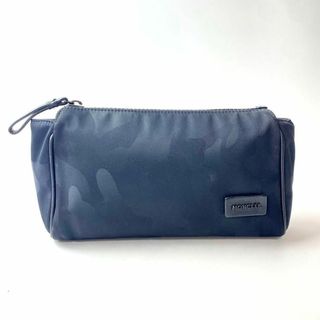 モンクレール(MONCLER)のモンクレール MONCER POCHETTE カモフラ ナイロン ポーチ(ウエストポーチ)