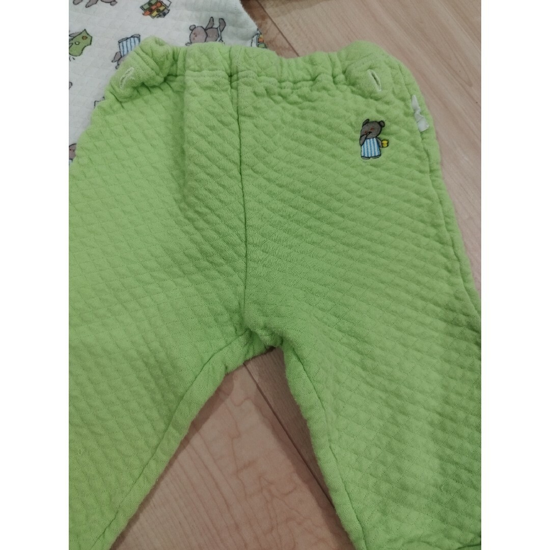 UNIQLO(ユニクロ)の80キルティングパジャマ キッズ/ベビー/マタニティのベビー服(~85cm)(パジャマ)の商品写真