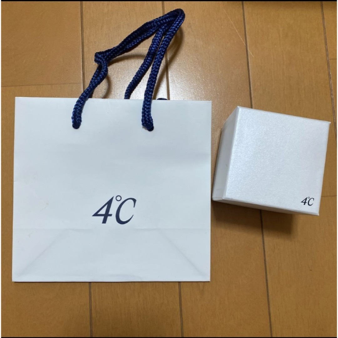 4℃(ヨンドシー)の4℃ ショップ袋&箱 レディースのバッグ(ショップ袋)の商品写真