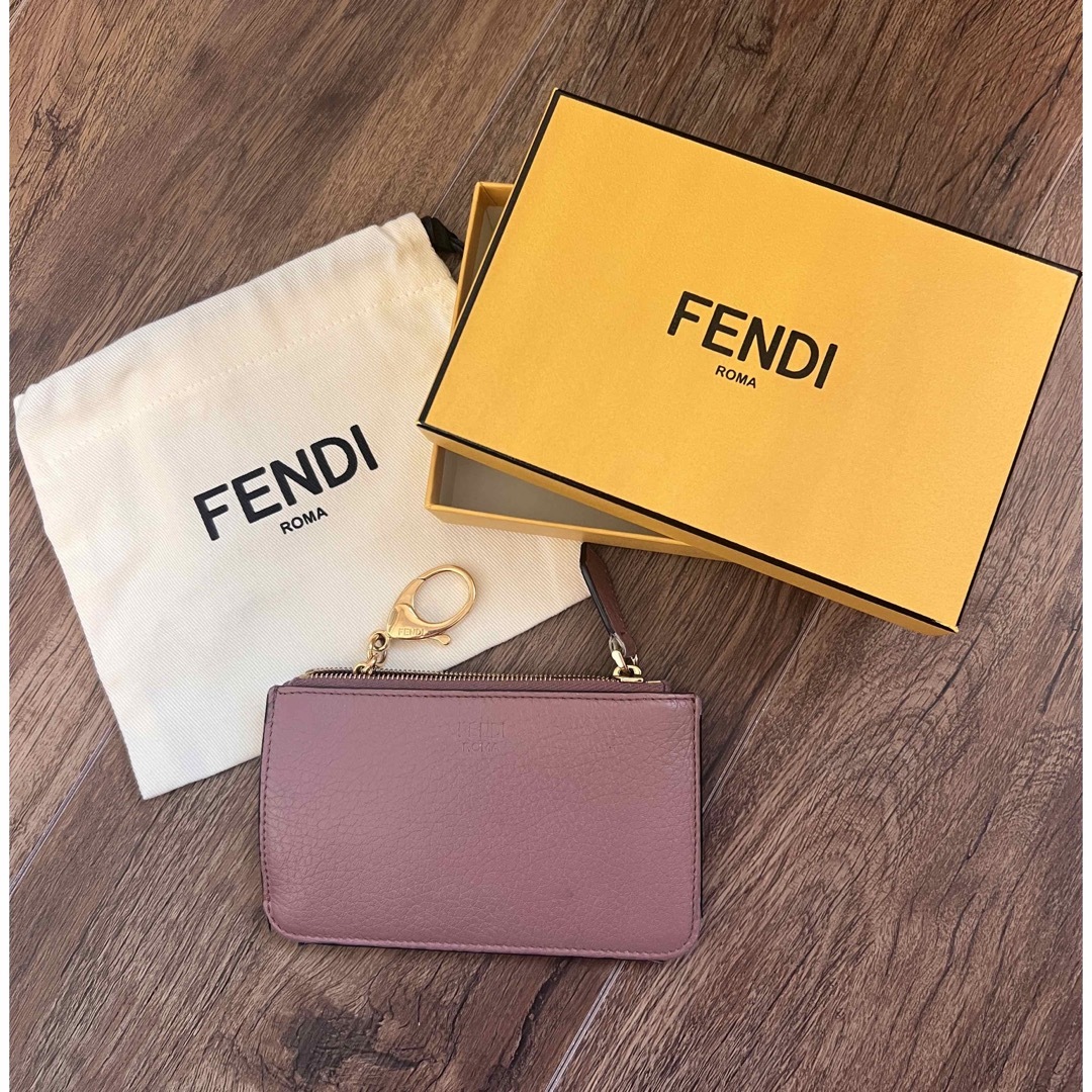 FENDI(フェンディ)の【FENDI】フェンディ カードキーケース(箱&袋付き) レディースのファッション小物(財布)の商品写真