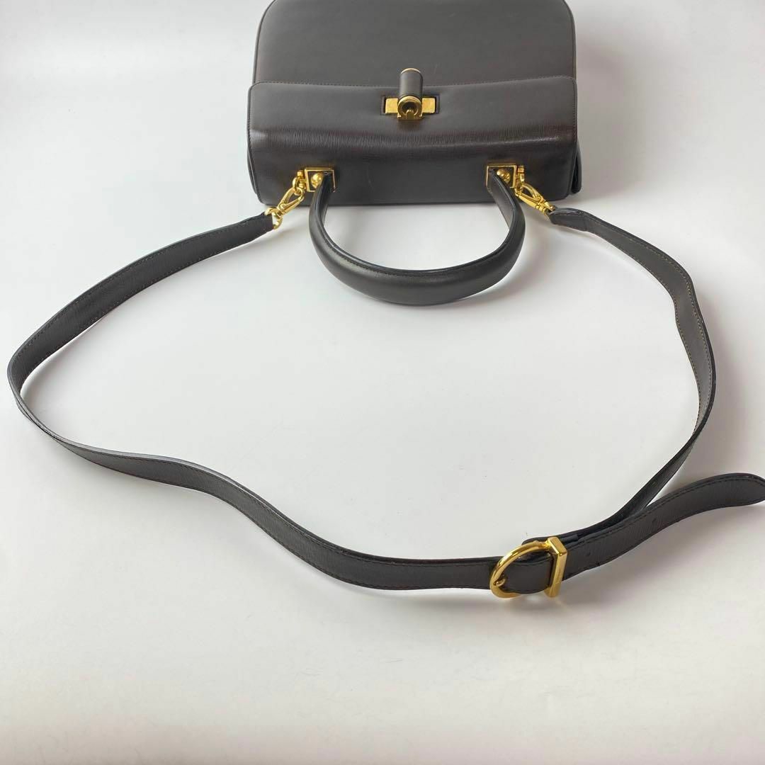 Ferragamo(フェラガモ)のvintage フェラガモ2way ハンドバッグ ショルダーバッグ レディースのバッグ(ハンドバッグ)の商品写真