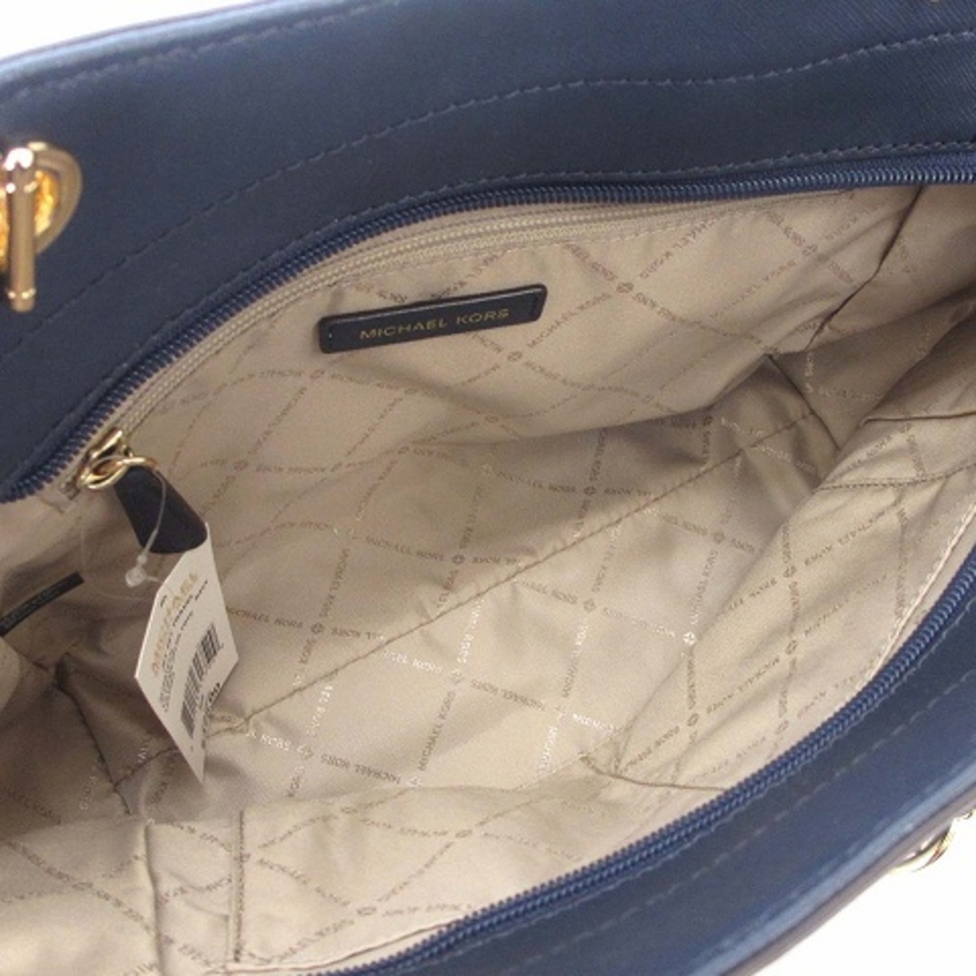 Michael Kors(マイケルコース)のマイケルコース トートバッグ チャーム付き チェーン ロゴ レザー ネイビー 紺 レディースのバッグ(トートバッグ)の商品写真