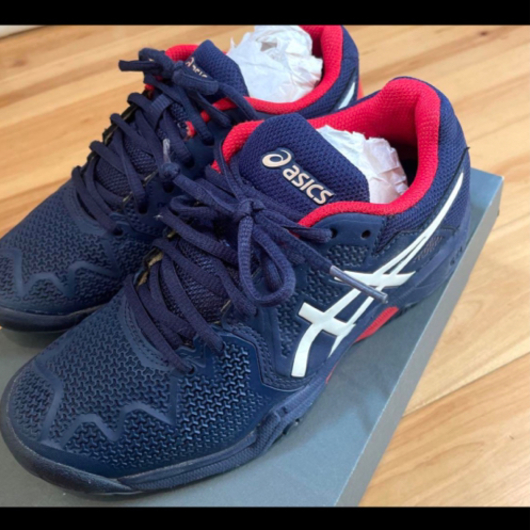 asics(アシックス)の超美品‼︎ アシックス　オールコート　ゲルレゾリューション　21.5㎝ スポーツ/アウトドアのテニス(シューズ)の商品写真